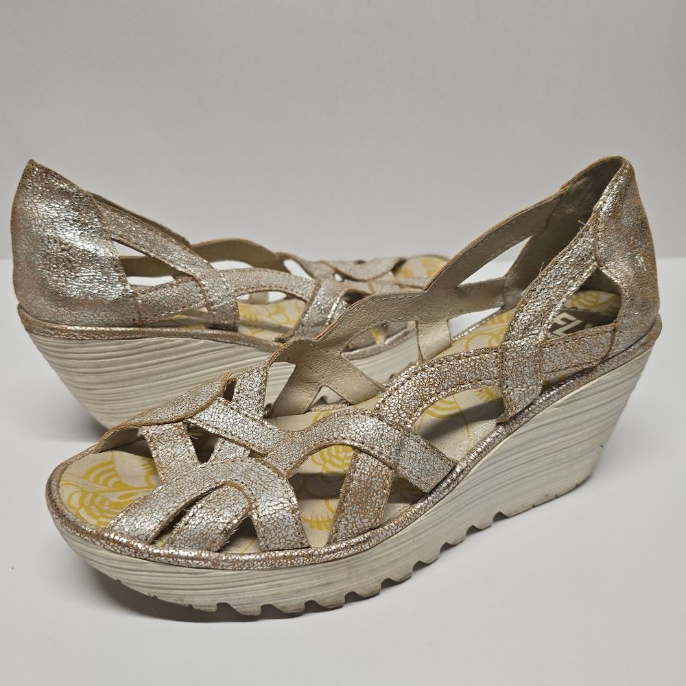 Fly London Yadi Wedge Sandals Metallic Leather Women's 7.5